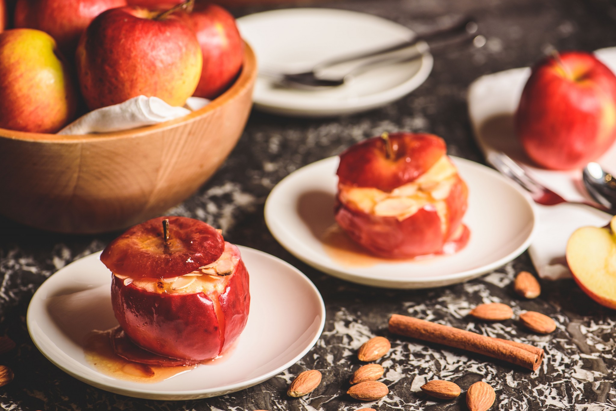 Bratapfel mit Mandeln &amp; Marzipan | Küchenfreundin Isi